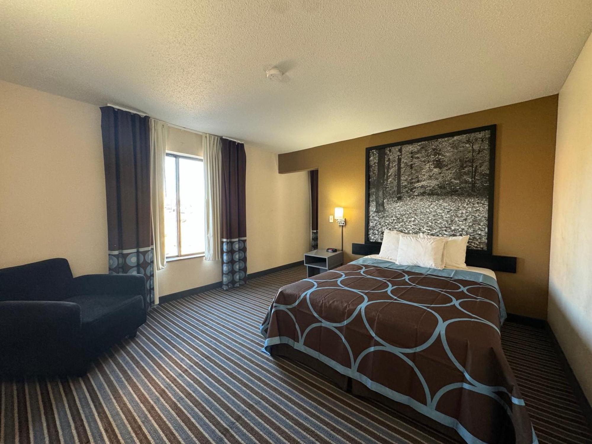 Super 8 By Wyndham Columbia Clark Lane Hotel Exterior photo